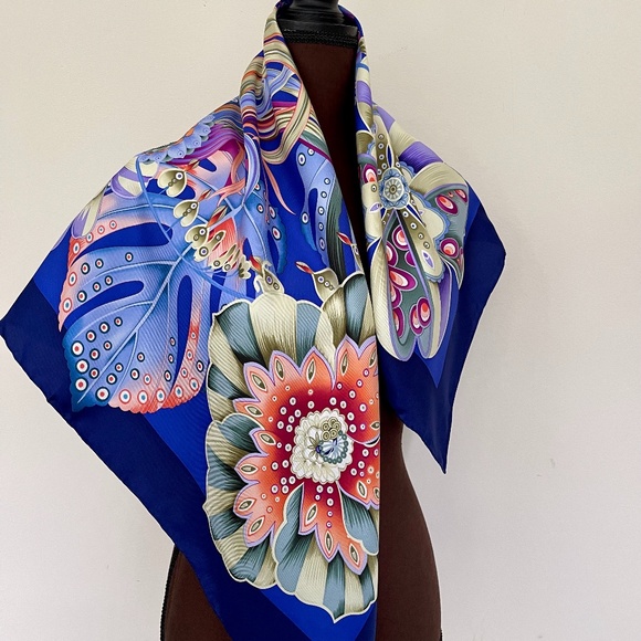 Salvatore Ferragamo Silk Scarf - Picture 6 of 16